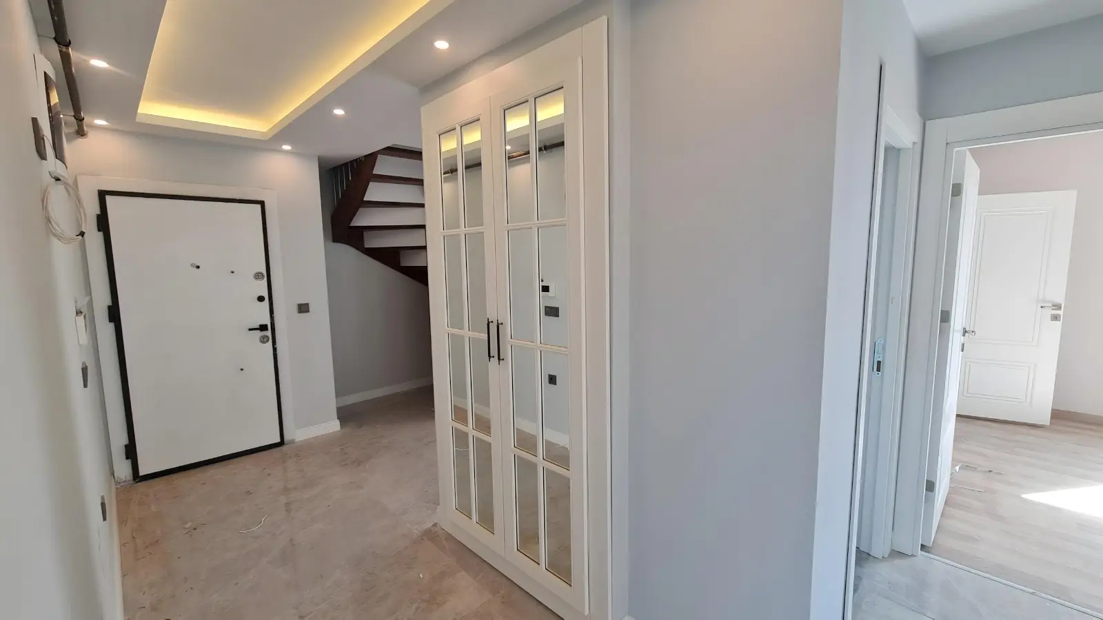 Flat entrance